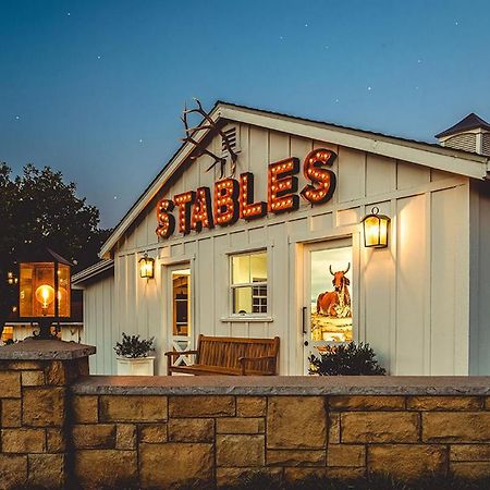 Stables Inn Пасо Роблс Экстерьер фото